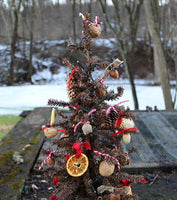 Dry Measure Williamsburg Christmas Inspired Tree