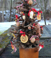 Dry Measure Williamsburg Christmas Inspired Tree