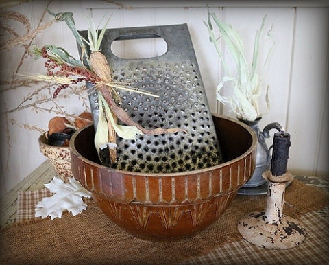 McCoy Stoneware Picket Fence Bowl Root Vegetables Grater
