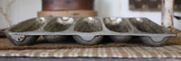 Wagner Corn Mold with Decorative Corn Cobs