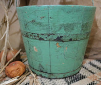 Berry Bucket Green Paint with Autumn Flavor