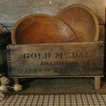 Primitive Old Bakers Box Bowl Holder with Two Bowls and String Bean Garland