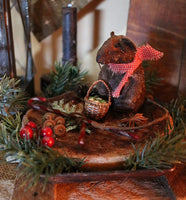 Christmas Mouse Pan and Wooden Riser Gathering Sweet