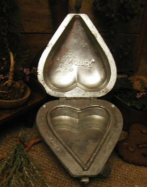 Antique Chocolate Heart Mold – Fanatic's Country Attic