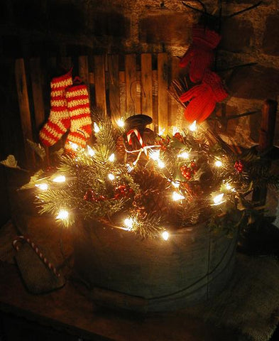 Early Measure with Bail Handle in Sage Green Paint Large Size christmas Greens Lights Up